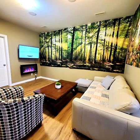 Private 2 Bedrooms Suite Near Hwy 1, Cultus Lake, Heritage Park, Fishing, Coliseum Chilliwack Exteriör bild