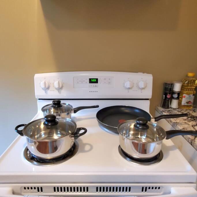 Private Suite 2Br Near Hwy 1, Heritage Park, Coliseum, Cultus Lake, Fishing, Chilliwack Exteriör bild