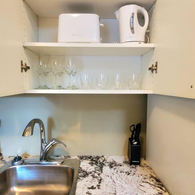 Private Suite 2Br Near Hwy 1, Heritage Park, Coliseum, Cultus Lake, Fishing, Chilliwack Exteriör bild