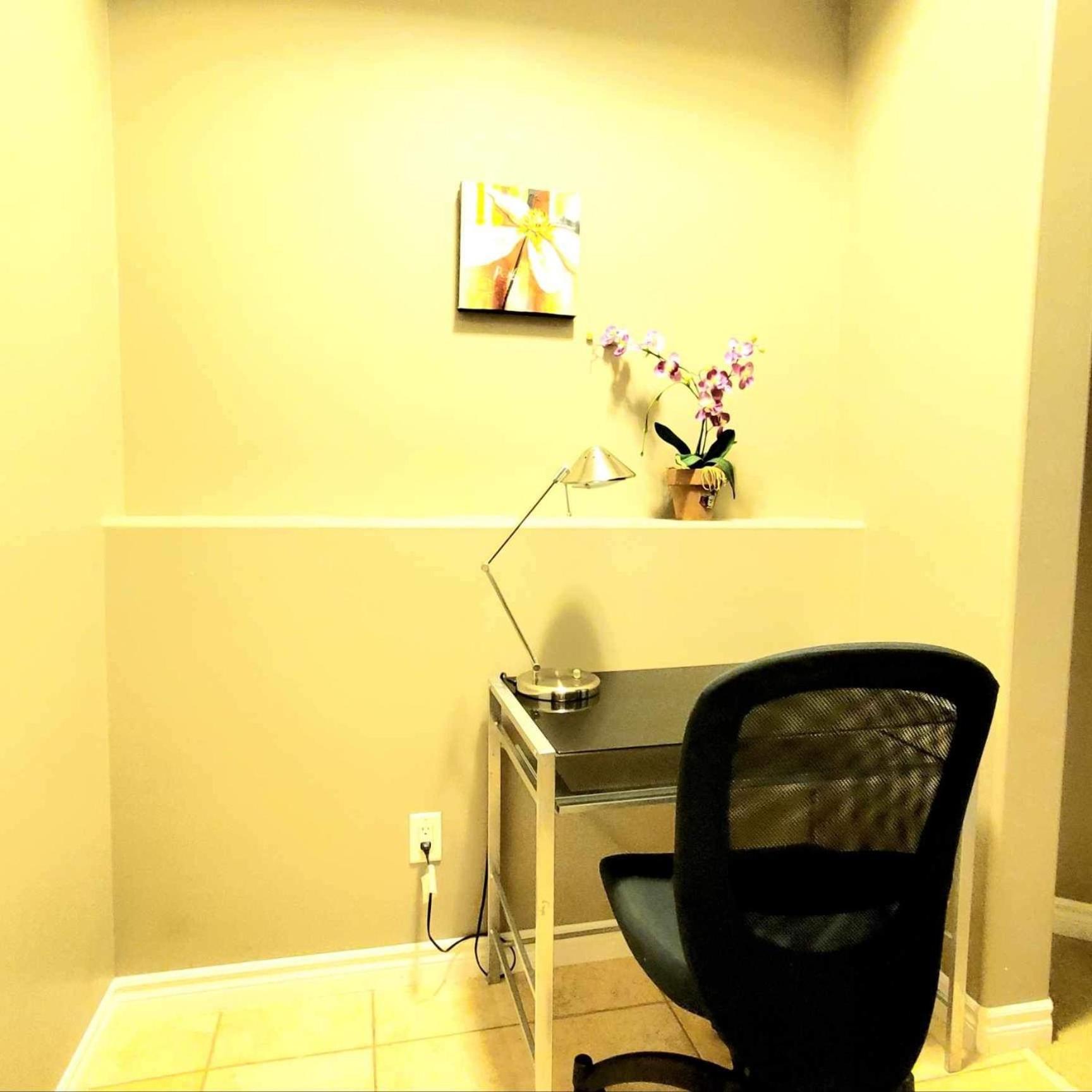 Private 2 Bedrooms Suite Near Hwy 1, Cultus Lake, Heritage Park, Fishing, Coliseum Chilliwack Exteriör bild
